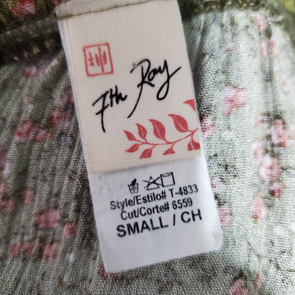 7th Ray Green Long Sleeve Blouse with Tiny Pink Flowers Size Small - Picture 6 of 7